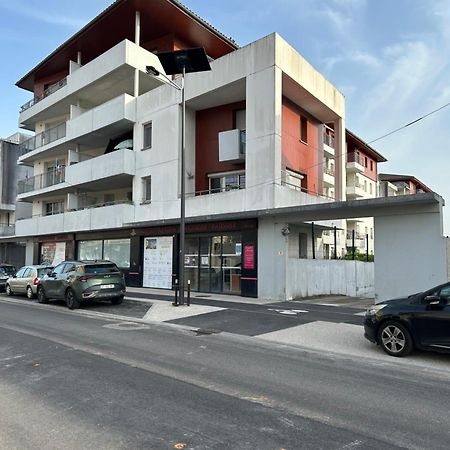 Appartement Cosy Agen Centre Avec Lit King Size エクステリア 写真